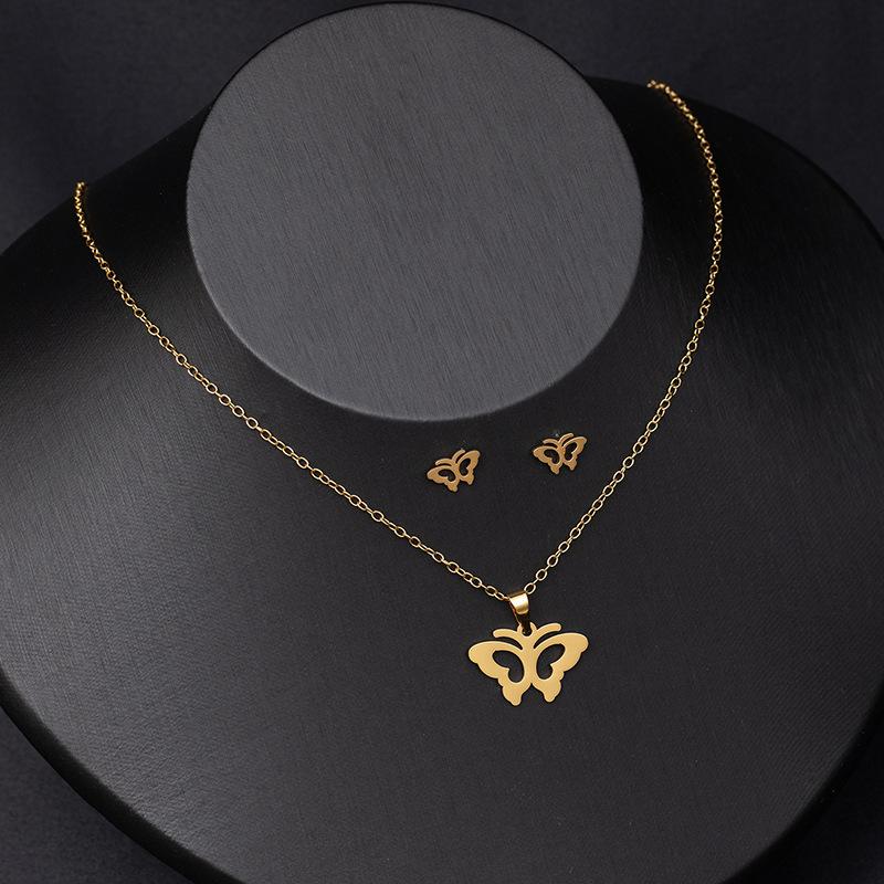 Fashion Hollow Love Glossy Necklace Earrings Set Women'S Niche Design Heart Pendant Earrings Necklace