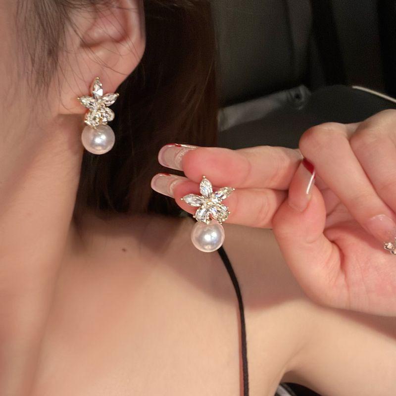 

Нежные серьги с темпераментом во французском стиле, милые серьги-гвоздики с цветком циркона и жемчугом, женские серьги-клипсы в виде комариной спирали, женские серьги без мочек Ear clip