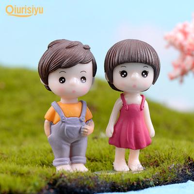 2Pcs/Set Resin Boy Girl Couple Model Figurine