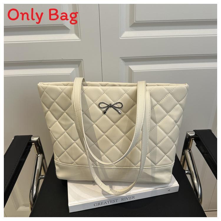 

Pu Quilted Tote Bag With Zipper Closure For Casual Streetwear Style White