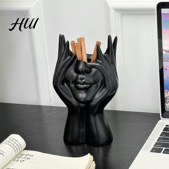 Abstract Face Design Plastic Pen Holder Creative Sculpture Large Capacity Art Supplies Organizer Desktop for Pens Erasers Crayons Markers Makeup Brush