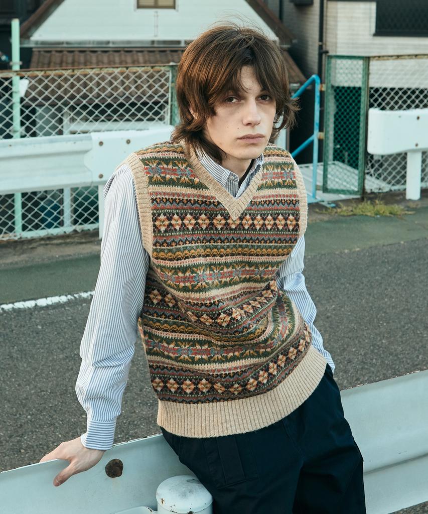 UNIFORM BRIDGE Fair Isle Knit Vest Beige