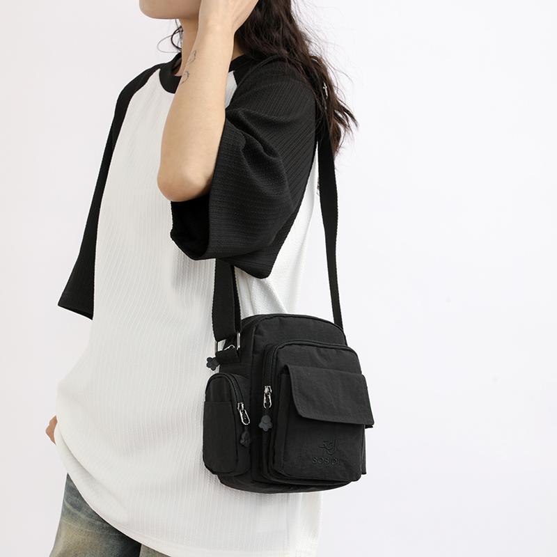 Sac Carré Petit en Nylon Imperméable Sac Léger pour Téléphone Portable pour Femmes Sac Bandoulière Commuter Multi-Poches