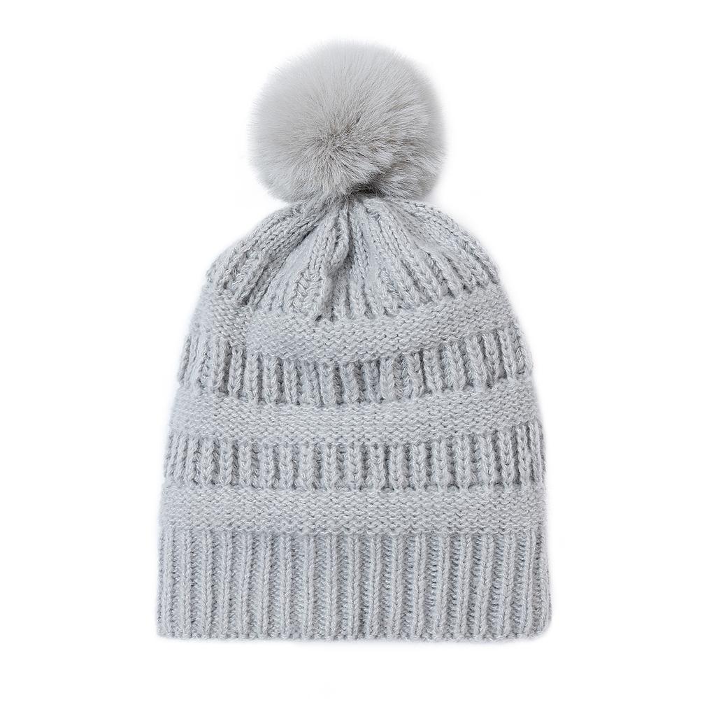 Knitted hat autumn and winter women's light gray with ball outdoor cold protection and warmth high-value wool hat supports customization