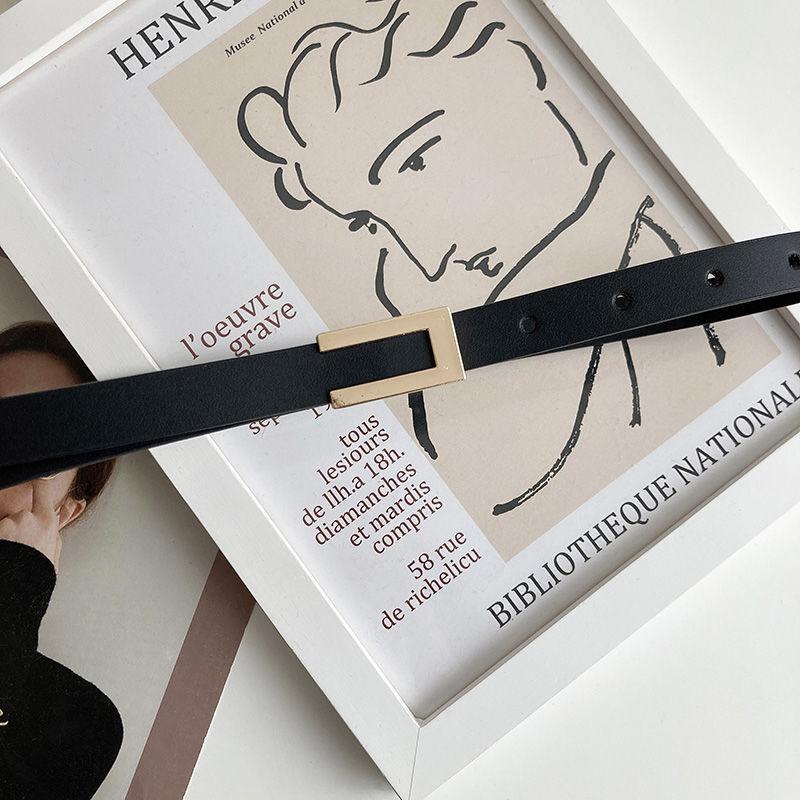 

1pc of suit with a slim waistband for women s versatile decoration. A fashionable black belt with a dress, sweater, waist up 105CM