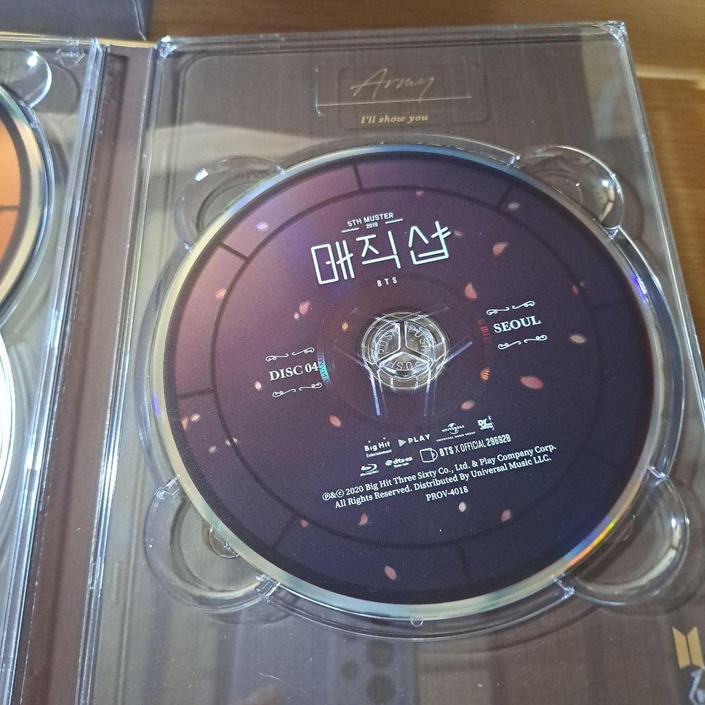 [USED] BTS DVD 5TH INTO THE MAGIC SHOP K14