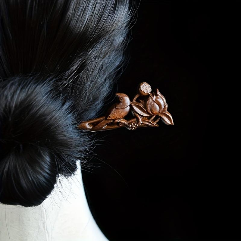 Women's Luxurious Wood Carved Hair Accessory Elegant Collar Bird Peony Carving Suitable for Daily Gatherings Solid Wood Hairpin