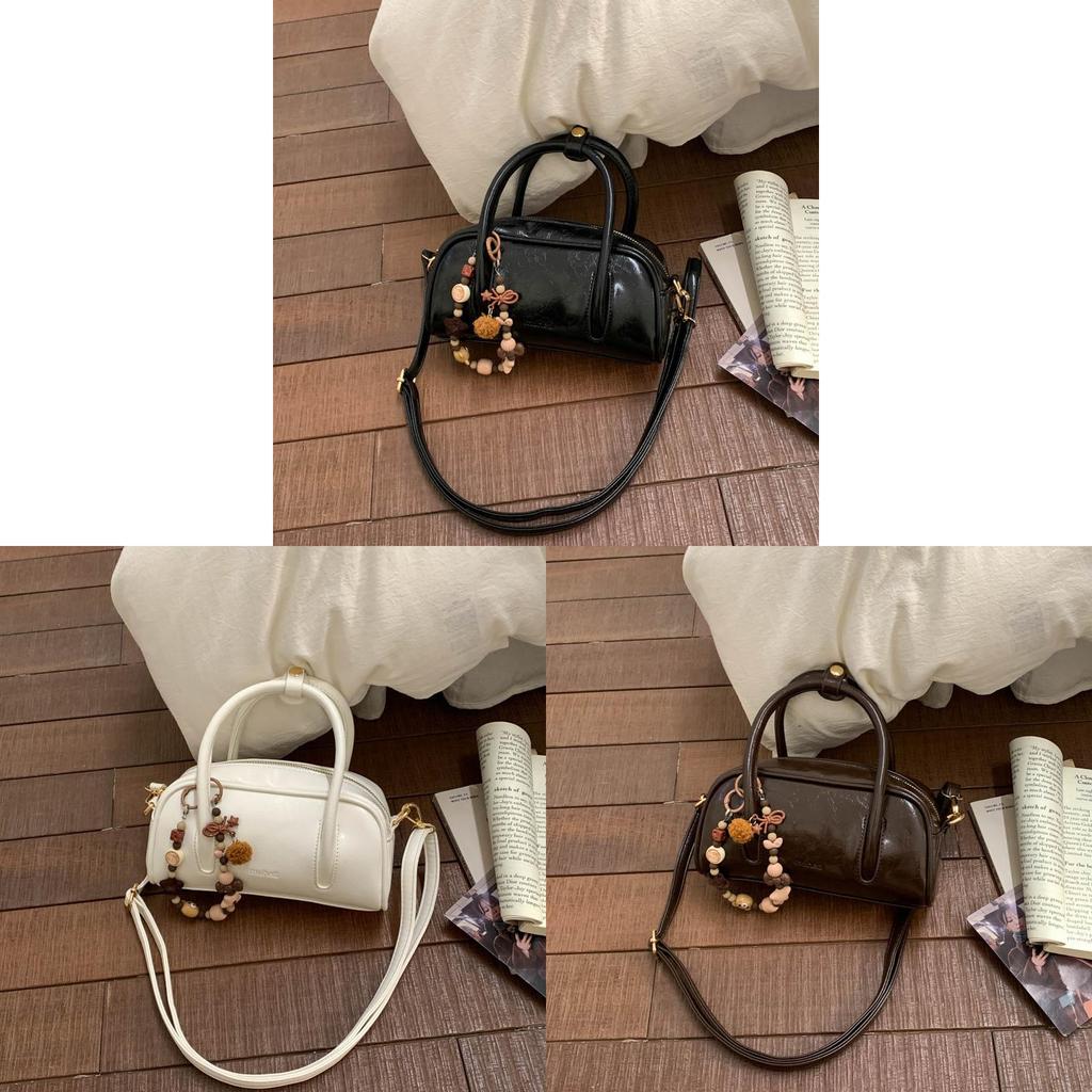 Elegant Leatherlike Tote With Zipper Closure And Interior Storage For Women