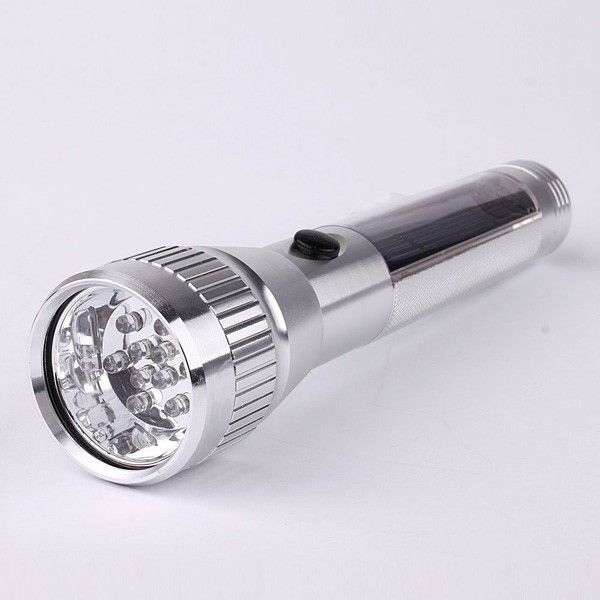 

Solar LED Flashlight Torch in Aluminum Alloy - Lighting distance 50 m