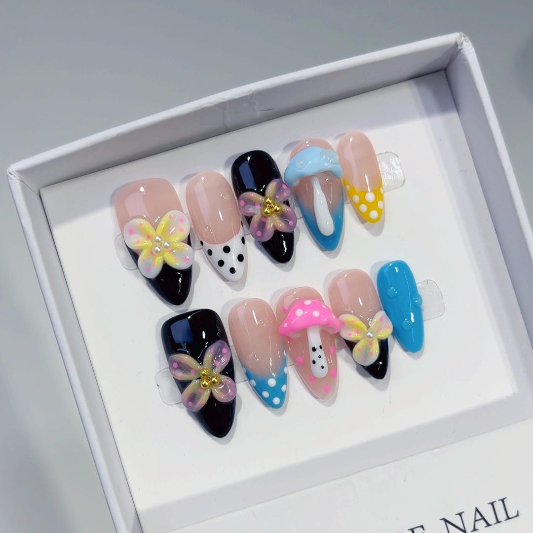 European Black & White Floral Press-On Nails with Almond Shape & Bow Accents Large