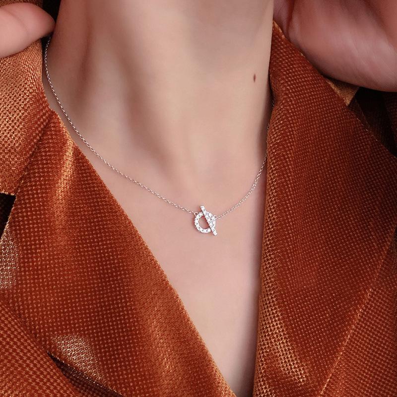 

Срібне намисто з діамантовим ланцюжком на ключиці та ланцюжком на шию для жінок срібний