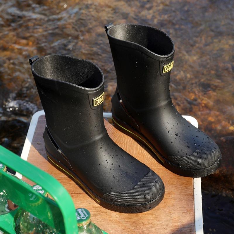New rain shoes men's medium tube non-slip waterproof shoes fashionable outdoor water boots warm short tube rubber shoes men's fashion