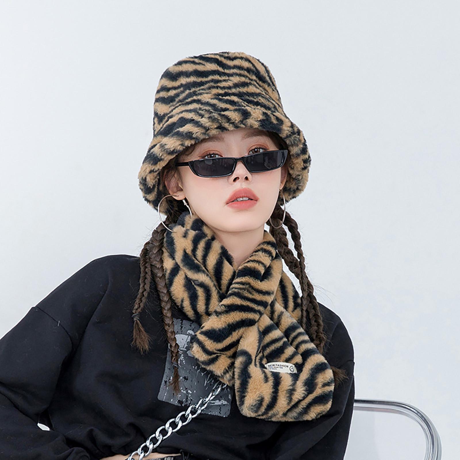 Women s  And Winter Leopard Print Hair Fishing Cap Winter Warm Hat кофейный