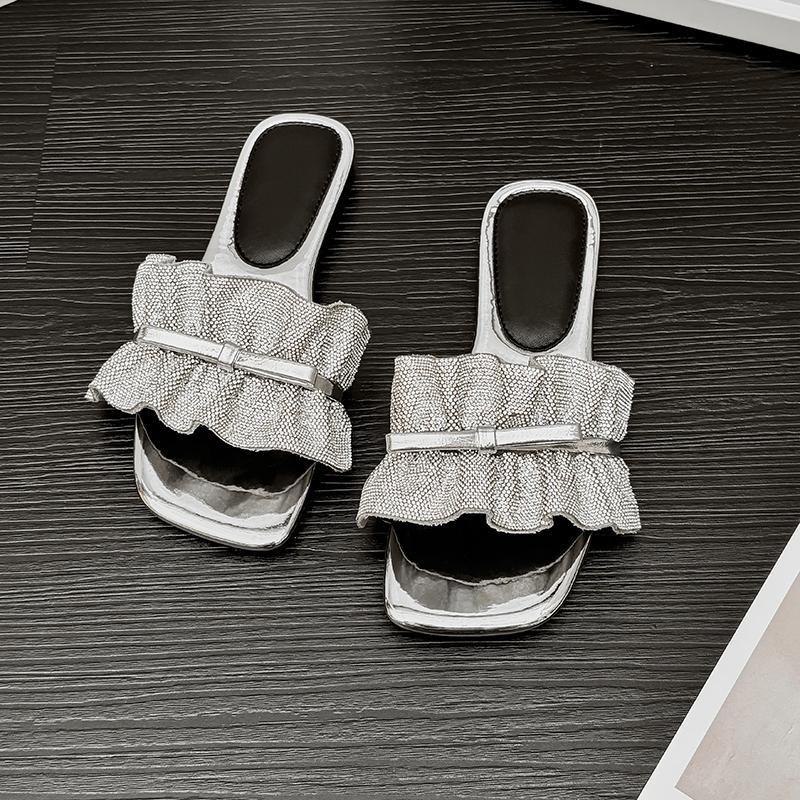 Fashion Plus-size Flat Slippers Women Fashion Square Head Open Toe Crystal Butterfly Knot Non-slip Wear-resistant Flip-flops