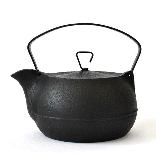 Ichiudo Nanbu Cast Iron Kettle, 1.2L (Black Finish), IH200V Compatible, 2012 Good Design Award Winner