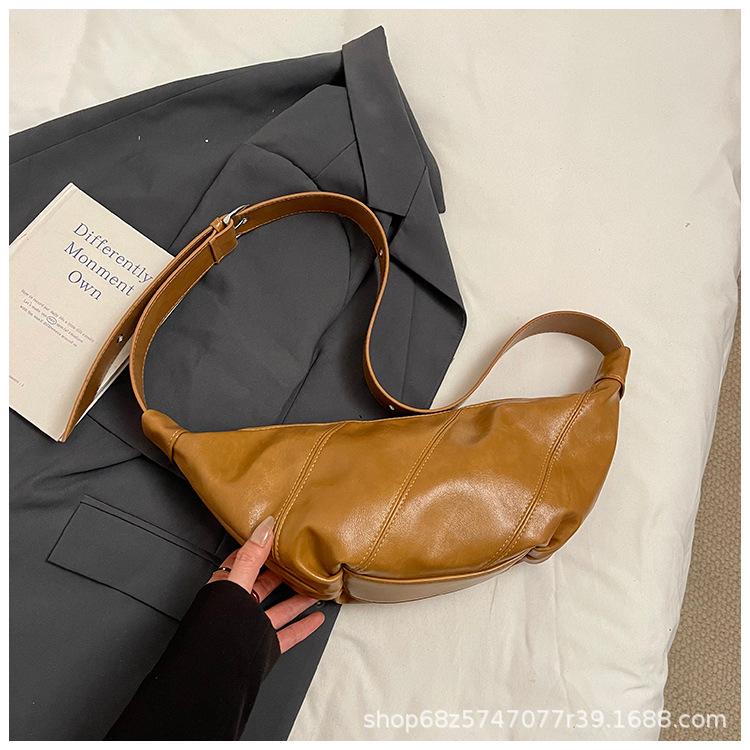 

French women s bag new large-capacity fashion croissant bag simple retro Internet celebrity explosive one-shoulder crossbody dumpling bag коричневий