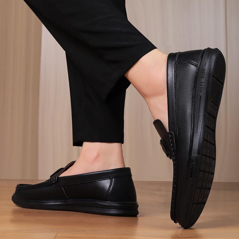 Fashion Men's Designer Loafers Genuine Leather Business Casual Shoes Slip-On Comfortable Office Dress Shoes Men Wedding Party Wear Flats