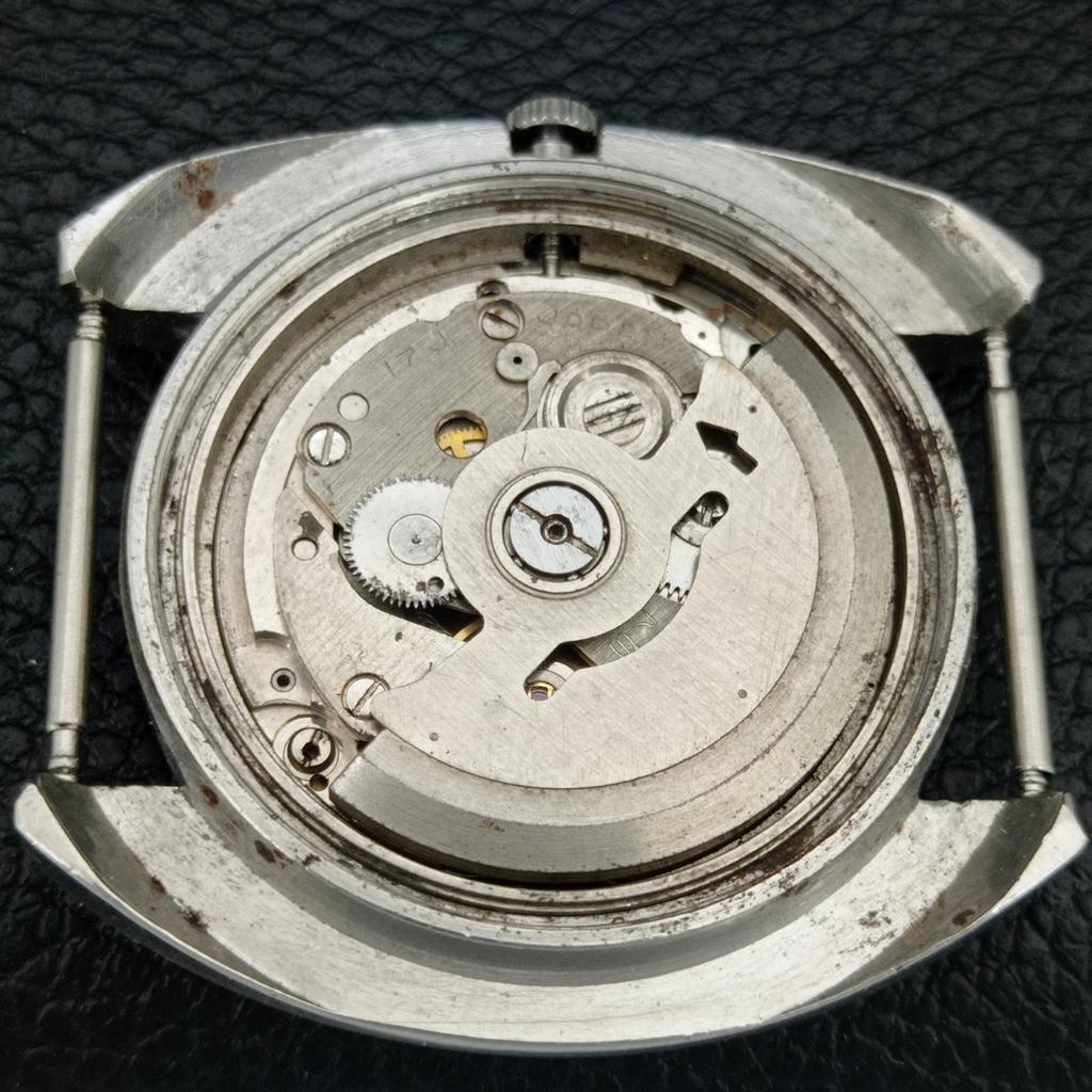 VINTAGE SEIKO 5 AUTOMATIC 7005A JAPAN MENS GREEN COLOR DIAL WATCH a709372-1
