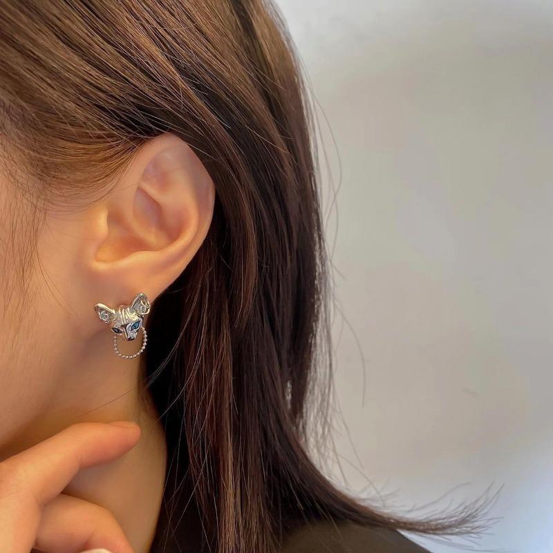 1Pair Punk Vintage Sphinx Cat Stud Earrings Personality Creative Silver Color Earrings for Women Girls Fashion Jewelry