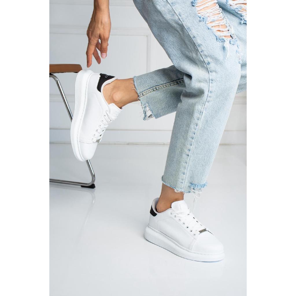 White - 051 Women's Sports Shoes