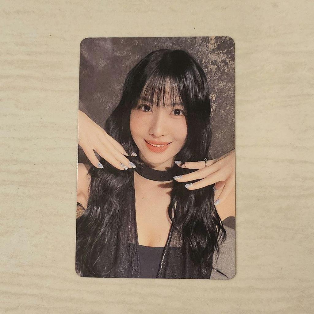 [USED] MISAMO Masterpiece High Touch Trading Card Momo