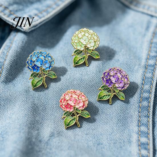 Natural Color Gradient Brooch Pin, Enamel Hydrangea Shape Lapel Polished Edges Backpack Corner Decorative Badge for Coat Collars Scarves Canvas