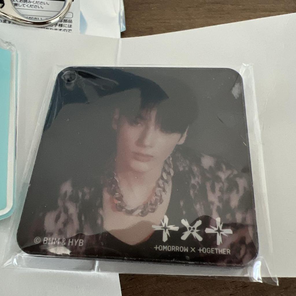 [USED] TXT Hueningkai acrylic stand and other set