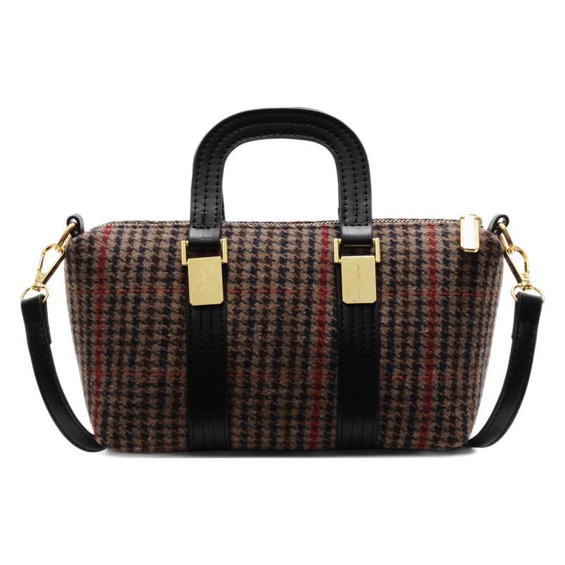 2025 plaid bowling bag women's high-end sense niche underarm chain bag exquisite portable messenger bag