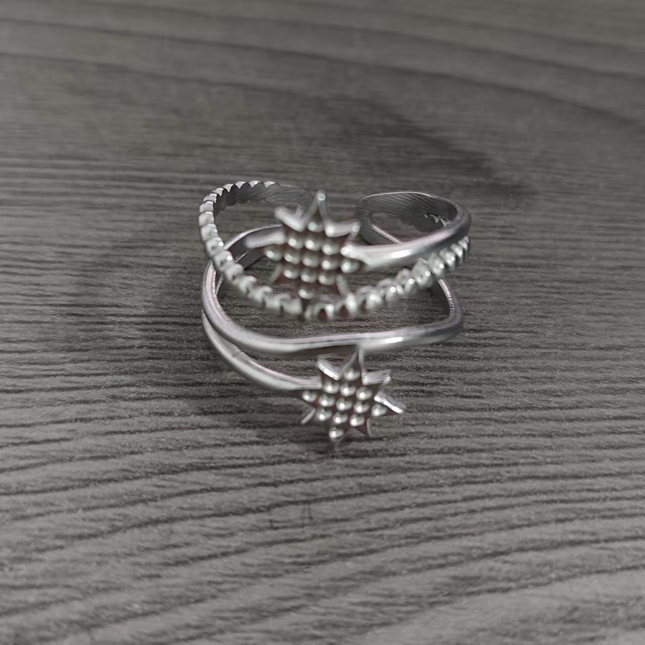 

Unisex Retro Korean Multi-Star Open Ring: Distressed, Fashionable, Non-Fading, Versatile Line Finger Accessory Adjustable Open Ring