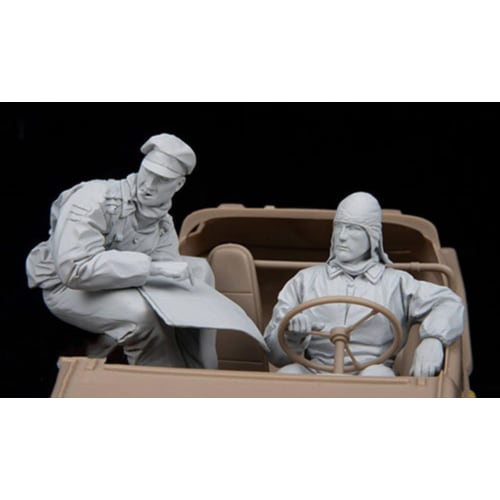 1/16 Scale Ancient Crew Include 2 (without Car) Resin Figure Model Kit Unassembled and Unpainted