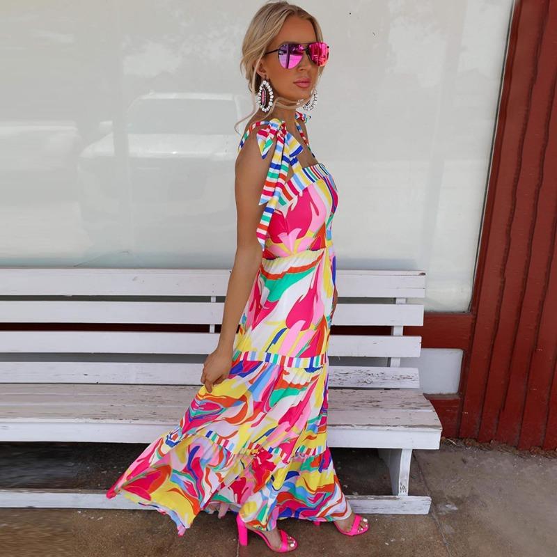 

Женское летнее платье-халат с принтом в стиле пэчворк M разноцветный