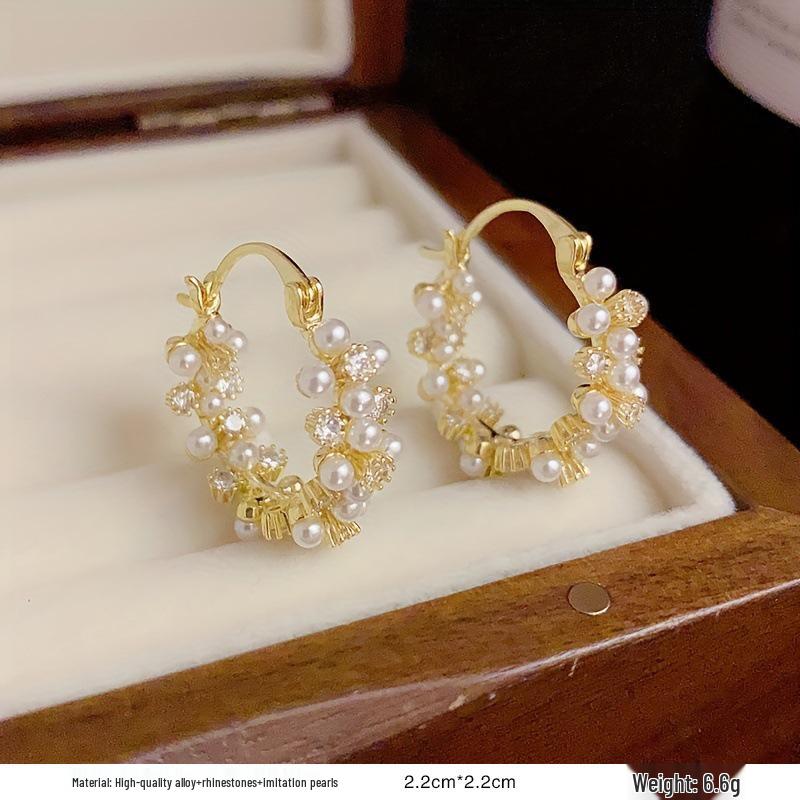 French Retro Pearl Plaid Earrings: Luxury Korean Studs for Women