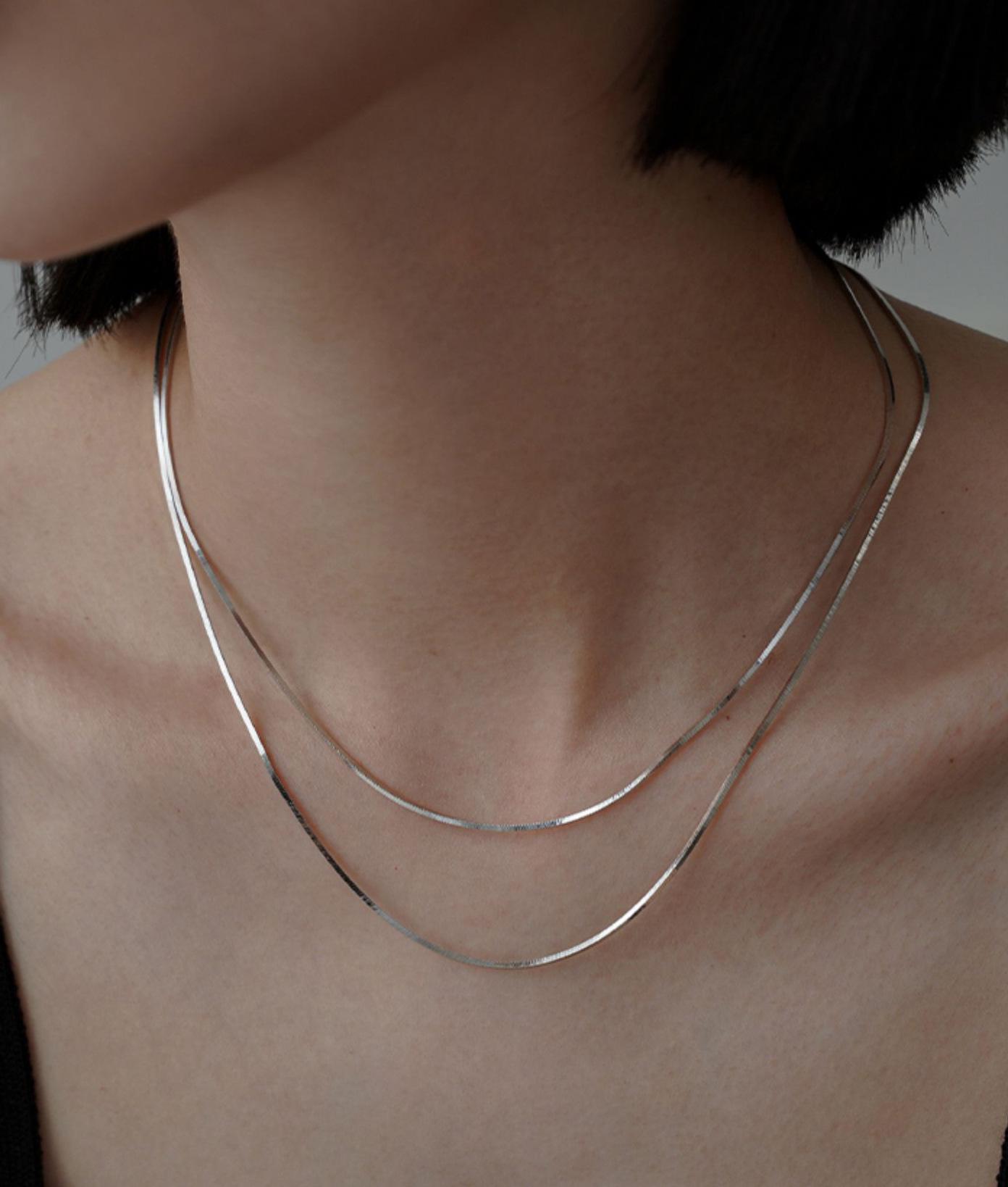 

Минималистичное ожерелье из нержавеющей стали с двухслойной змеевидной цепочкой