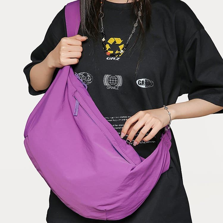 Large capacity dumpling bag versatile shoulder messenger bag