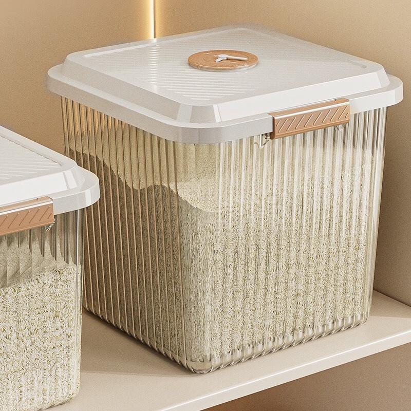 

Fumaide Sealed Plastic Rice Storage Container Set