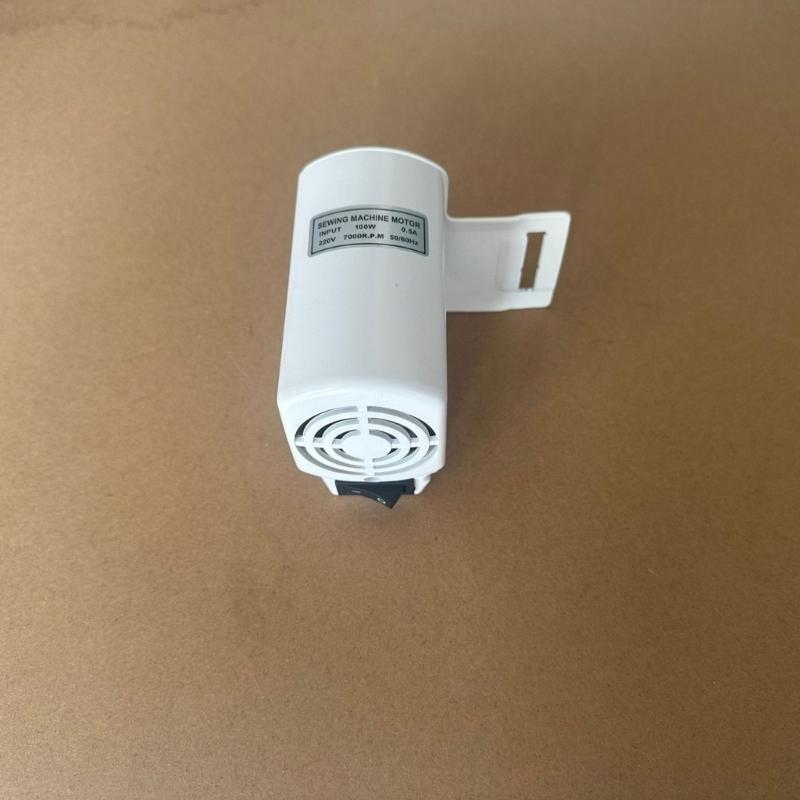 Strapazierfähiger 220V 100W 0,5A Elektrischer Nähmaschinenmotor 7000 U/min Ersatz für Professionelles Schneiderprojekt
