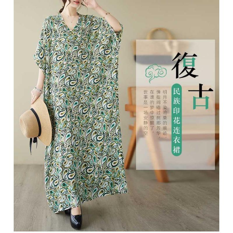 Summer V-neck Large Size Loose Literary Vacation Style Dresses