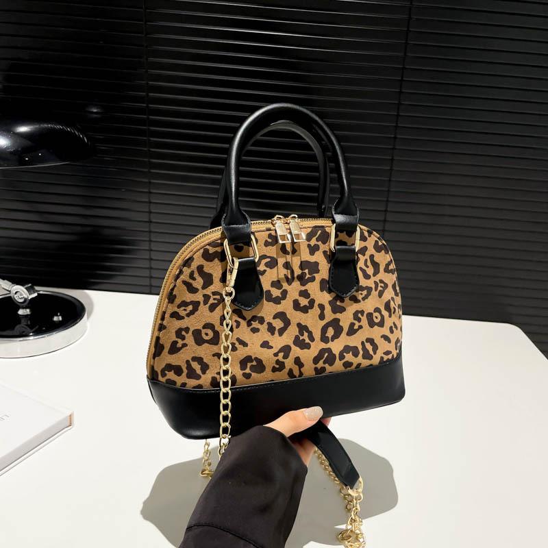 Fashionable Trendy Yellow Pu Shell Shoulder Bag For Casual Everyday Use