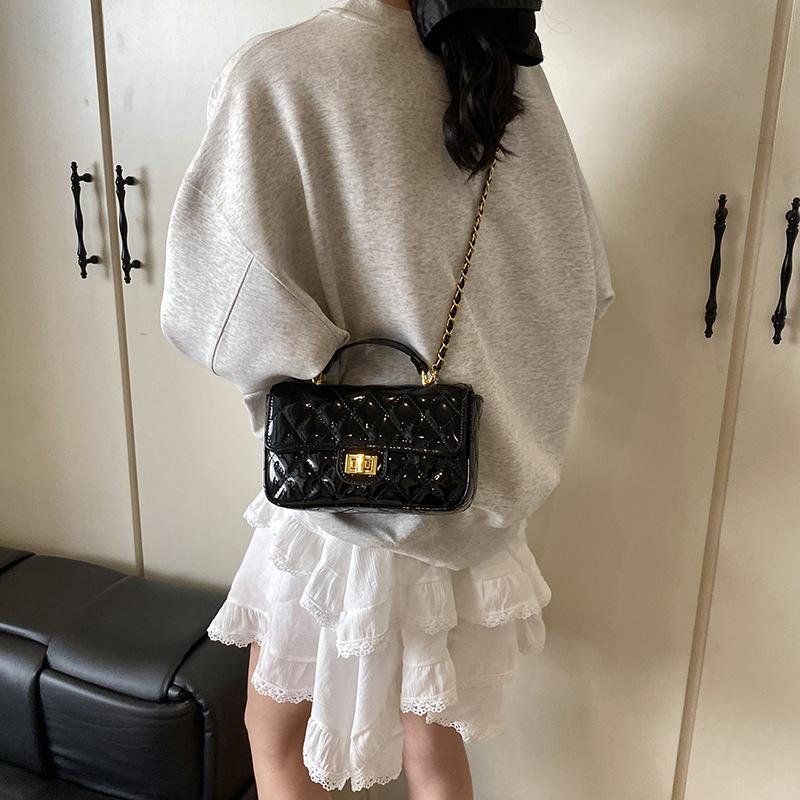 New High-end Patent Leather Embroidery Thread Rhombus Chain Bag Portable Shoulder Messenger Women's Bag