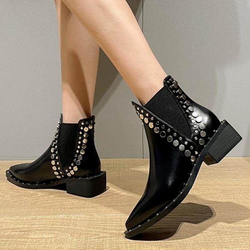 

2024 New Womens Ankle Boots Sexy Pointed Toe Punk Style Rivet-decorated Women s Knight Boots Winter Warm and Fashion Short Boots