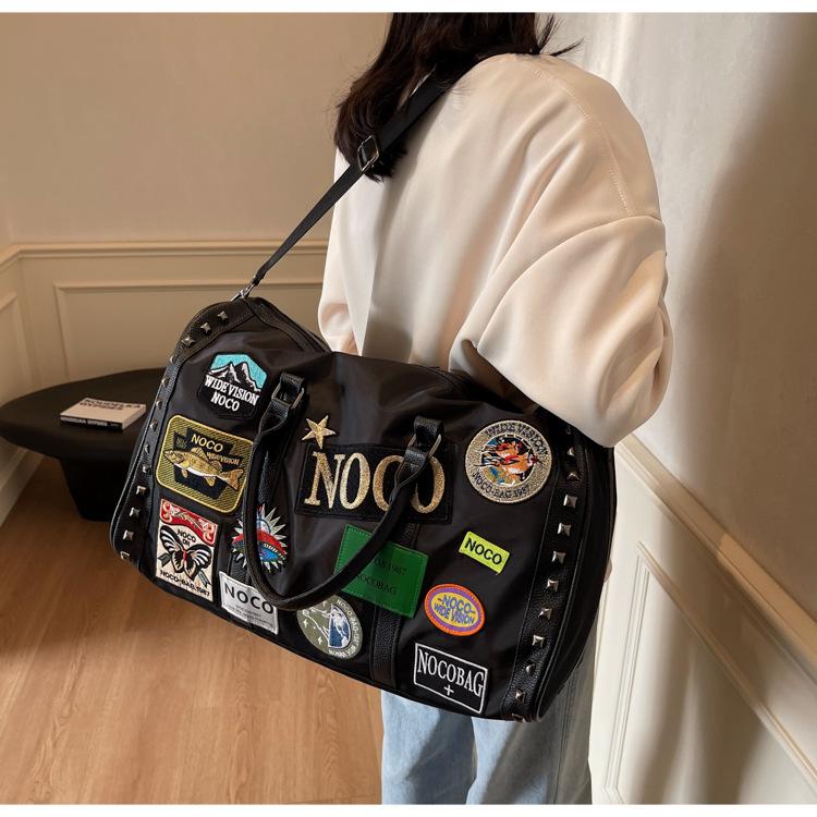 

Новая клетчатая сумка, модная линия 2025 года. чёрный