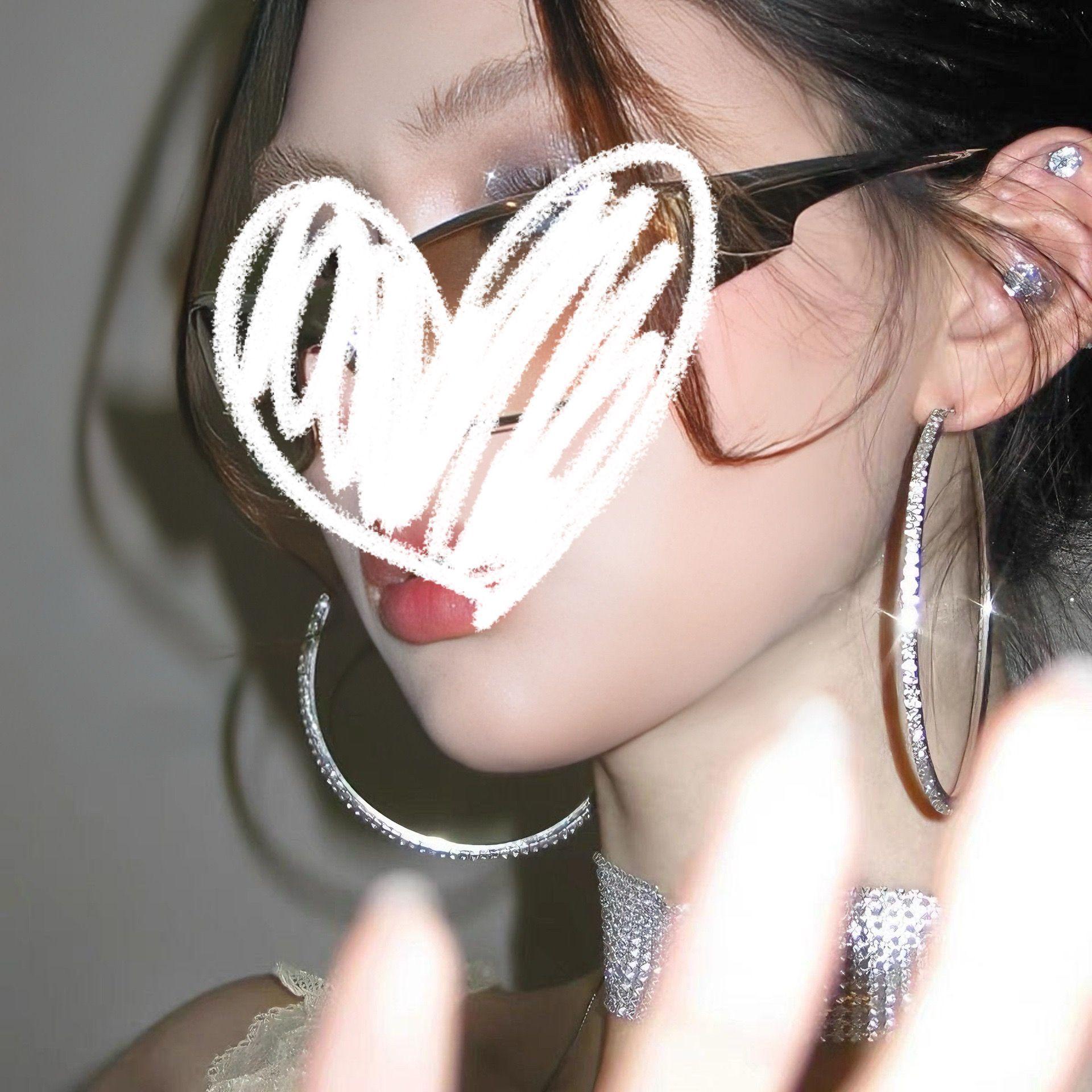 

European and American style super sexy retro classic big circle full of diamonds foreign style versatile fine diamonds show small face earrings hoop