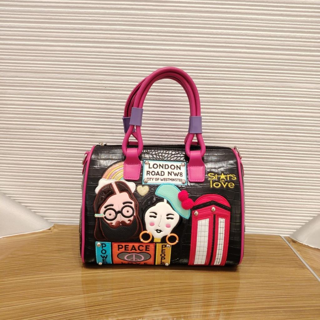 Trendy Handbag Niche Design Women'S Bag Creative Embroidery Shoulder Messenger Women'S Bag Boston Bag