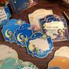 Senhor. Papel Pequeno Cosmos Série Fantasia: Notas Adesivas Irregulares em Relevo, Pacote com Três para Estudantes