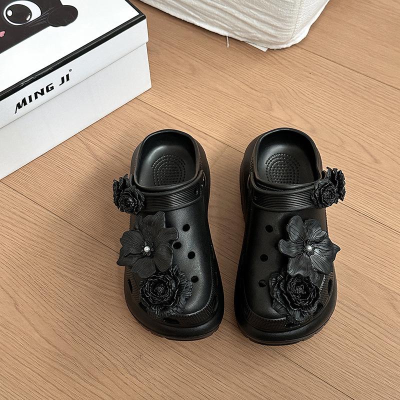 Fashion Versatile Casual Flower Hole Shoes Women's Summer New Design Versatile Classic Outer Sandals