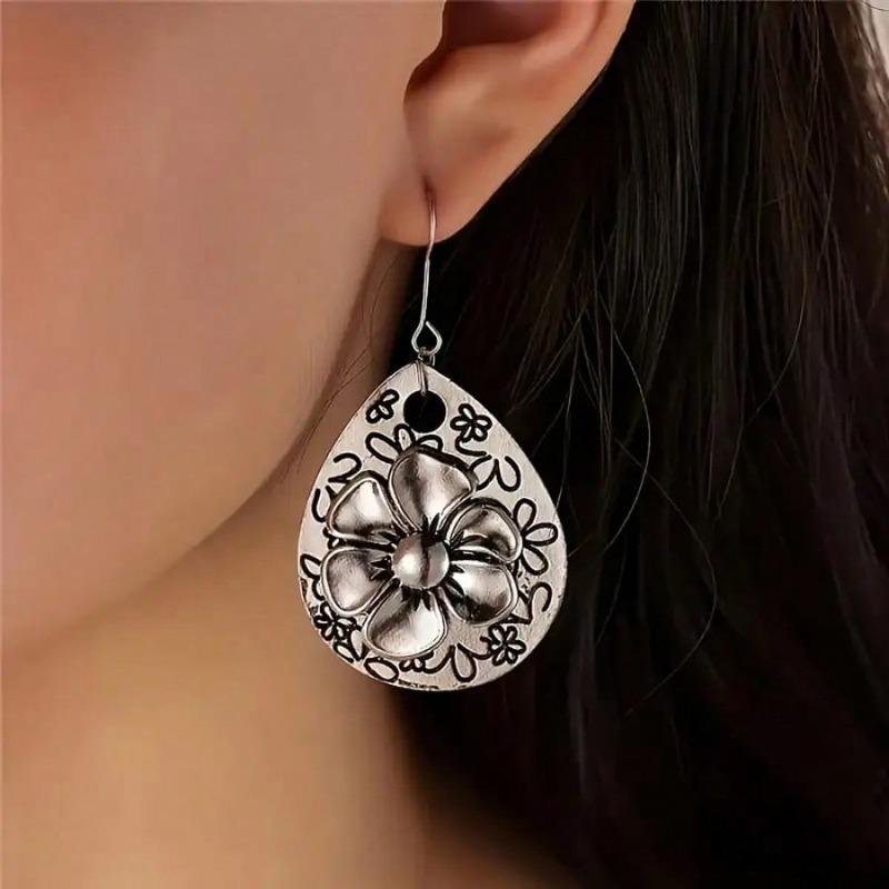 Pendientes de gancho para la oreja de seis hojas de color plateado estilo bohemio para mujer, estilo largo colgante.