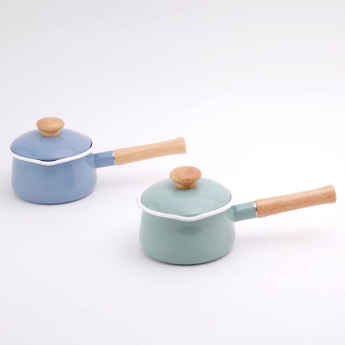 Fuji Enamel Milk Pan with Lid, 15cm, Direct Heat/Induction Compatible, Mint Green, Enamel Saucepan with Long Handle