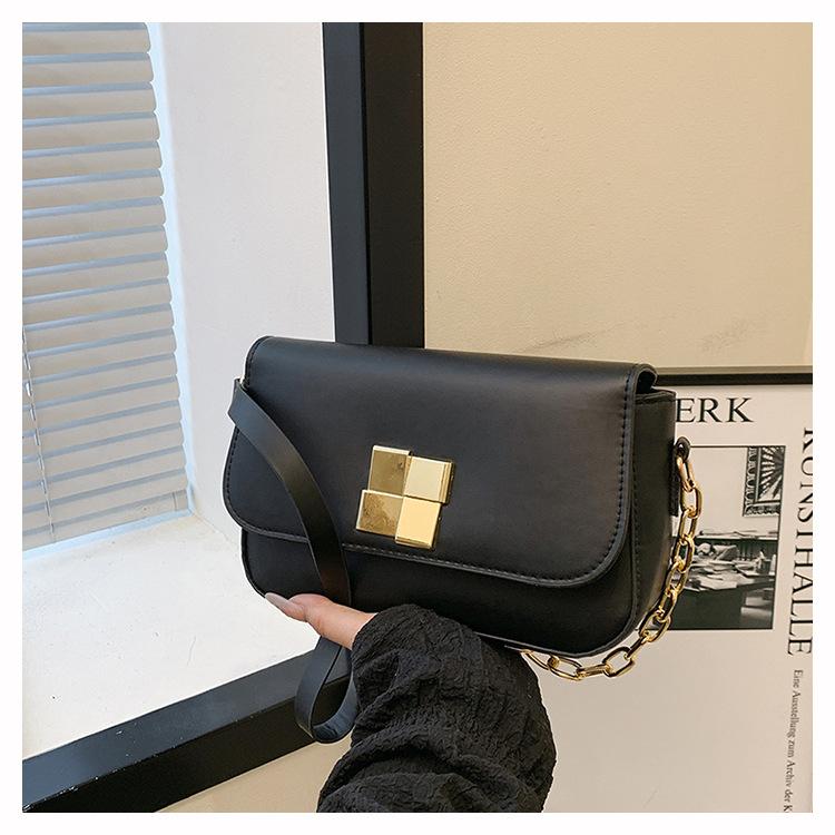 

Light luxury trend shoulder small bag women s new fashion beaded handbag high-grade solid color exquisite small messenger bag чёрный