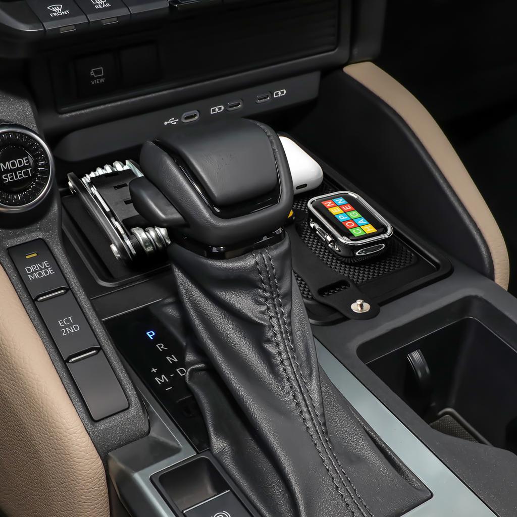 For Toyota Land Cruiser 250 Prado J250 2025 2025 Center Console Wireless Charging Mat Silicone Protective Pad Car Accessories