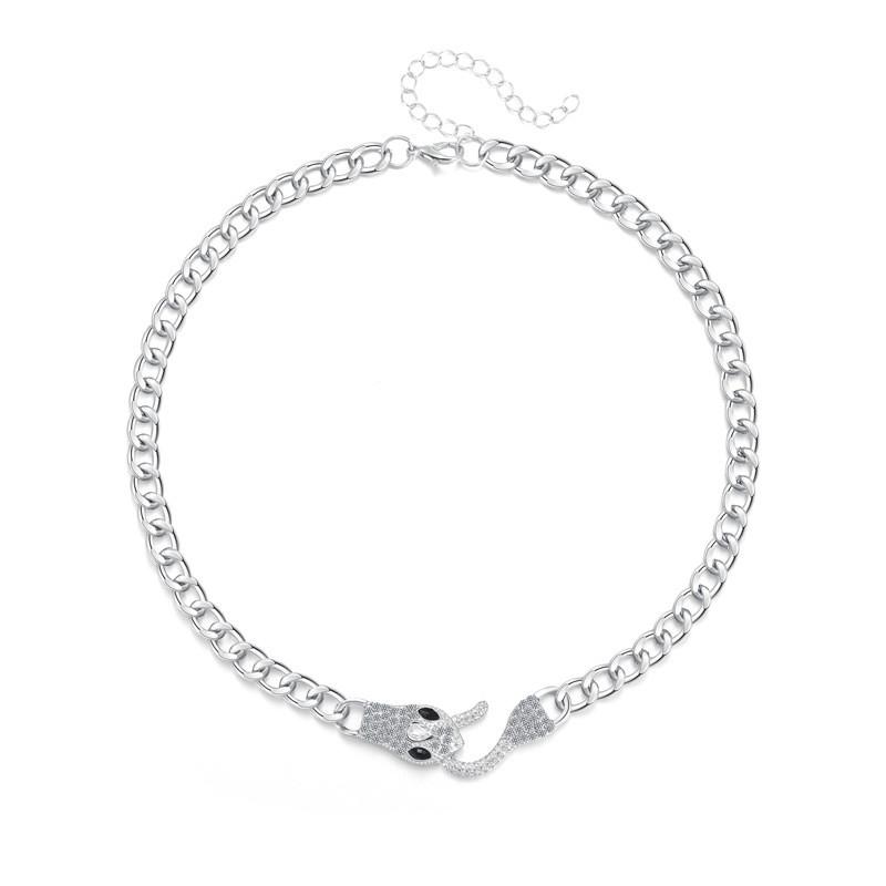 Modern Snake Minba Design Necklace Versatile Goldplated Jewelry For Stylish Commuters